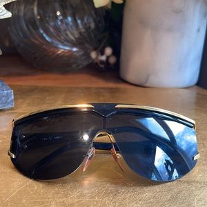 ULTRA RARE VINTAGE! Valentino Sunglasses V568 130 | Fixer Uppers!
